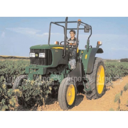 Многофункциональный минитрактор John Deere 5515 в Саратове